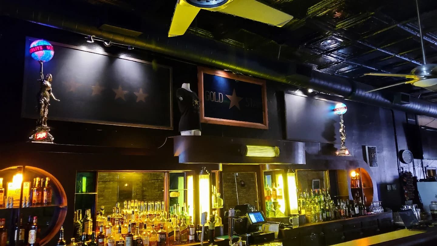 Gold Star Bar photo 5