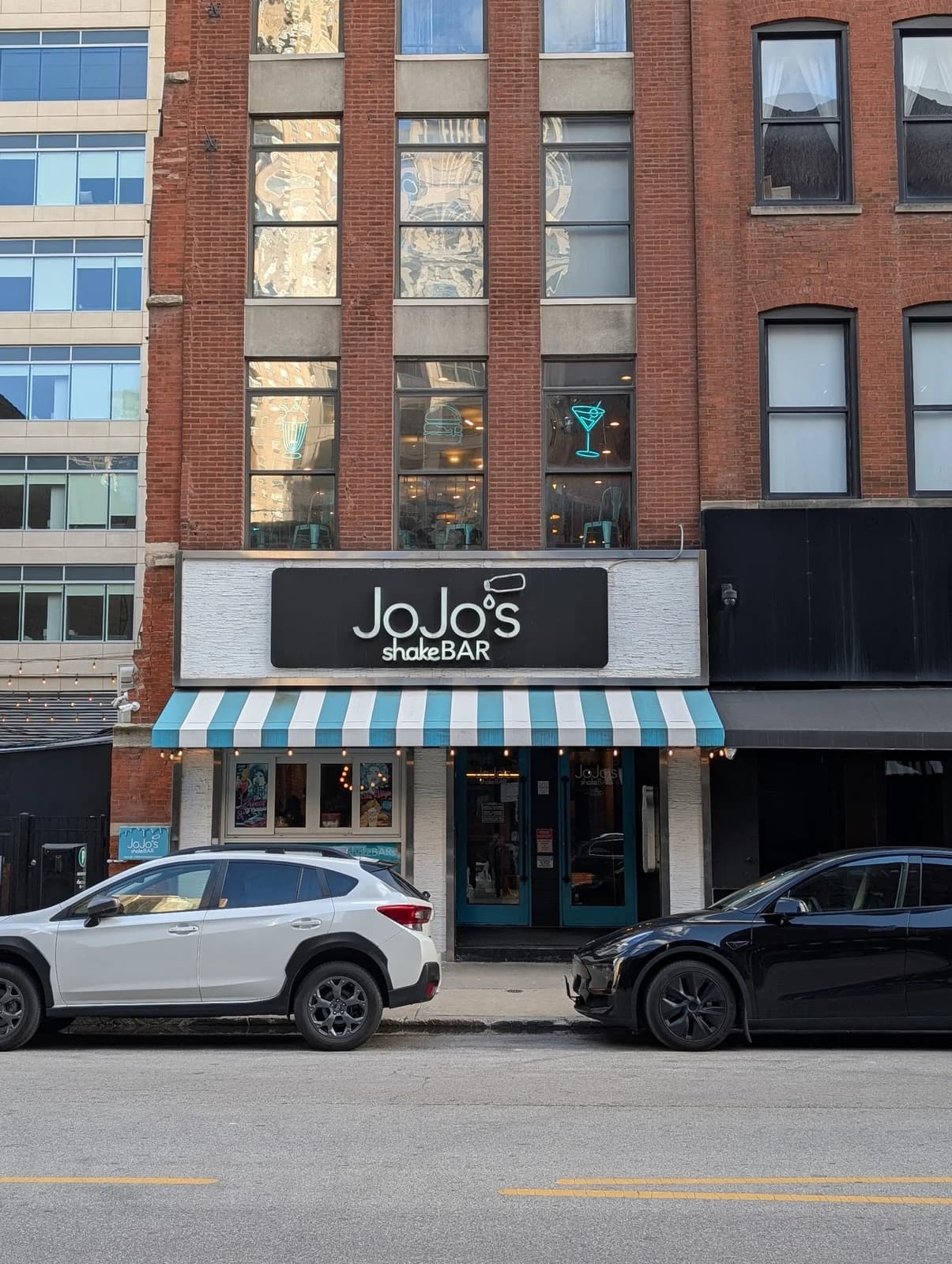 JoJo's Shake Bar - Chicago photo 5