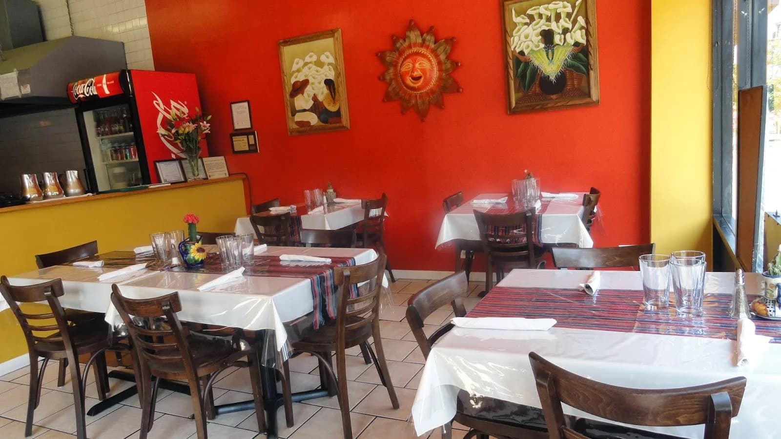 La Amistad Restaurant photo 2