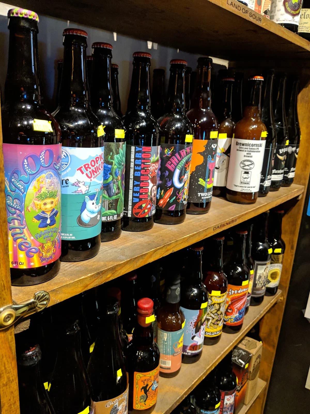 Maria's Packaged Goods and Community Bar photo 10