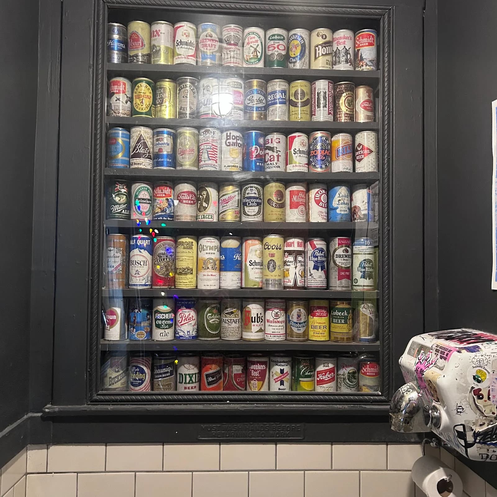Maria's Packaged Goods and Community Bar photo 5