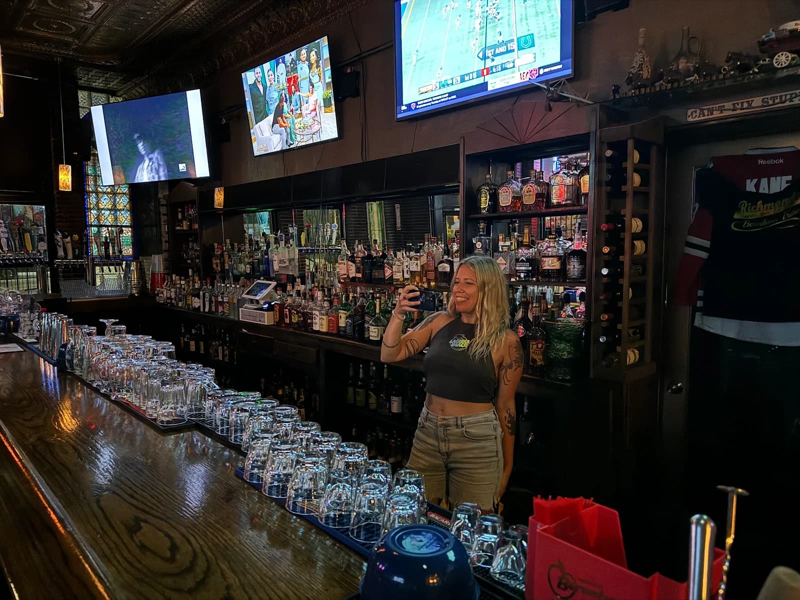 Richmond’s Sports Bar photo 5