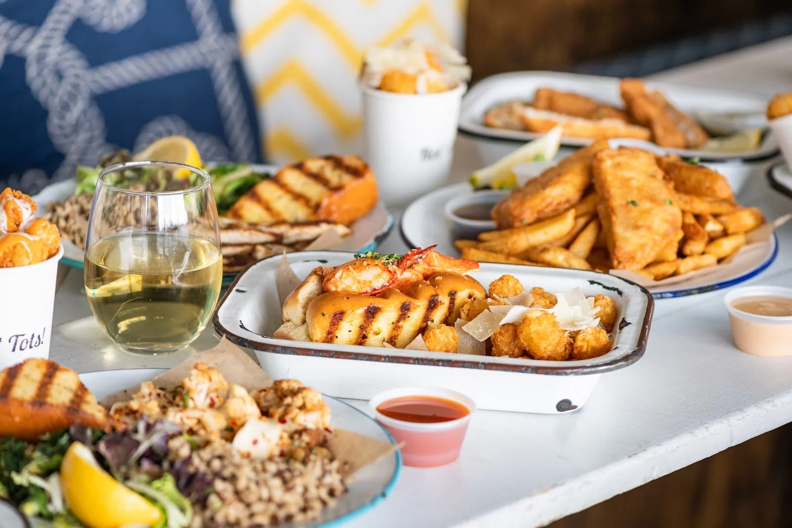 Brown Bag Seafood photo 3