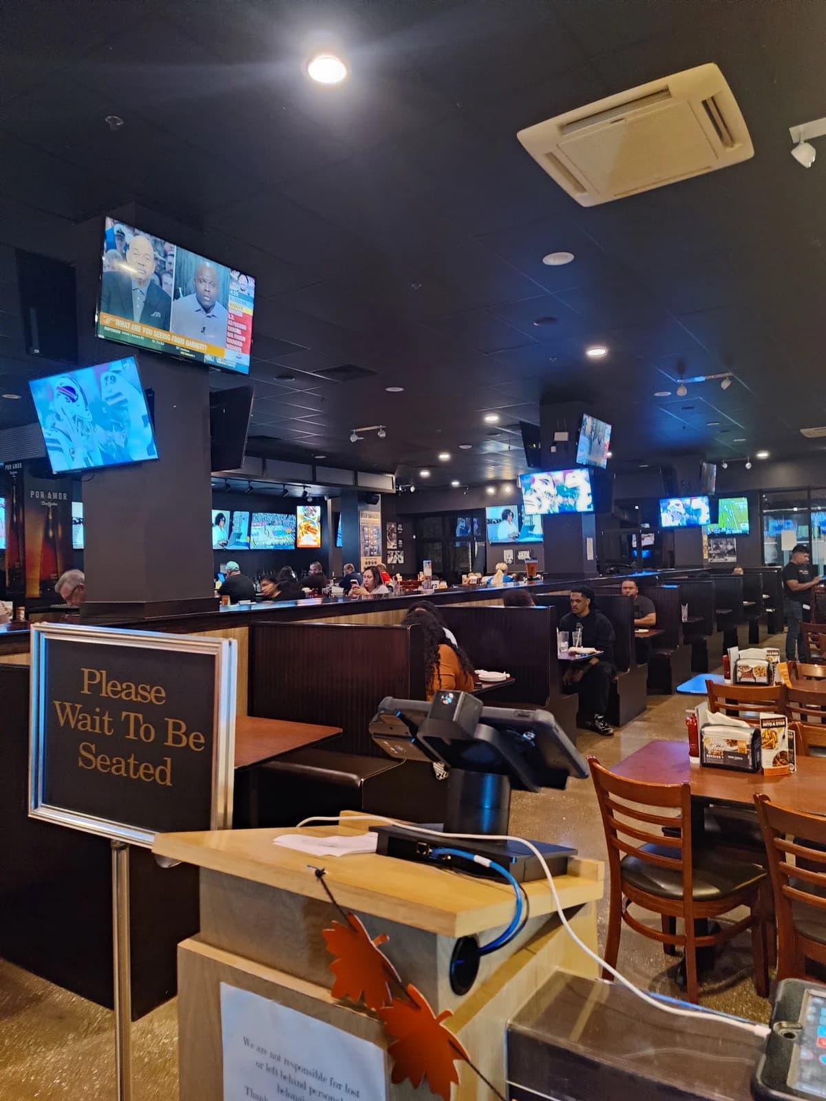 Wings and Rings photo 2