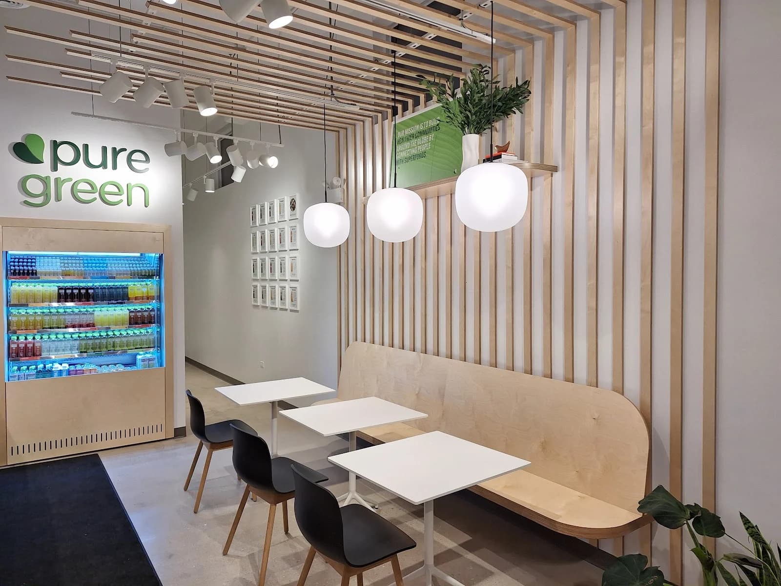 Pure Green - Juice Bar Logan Square photo 2