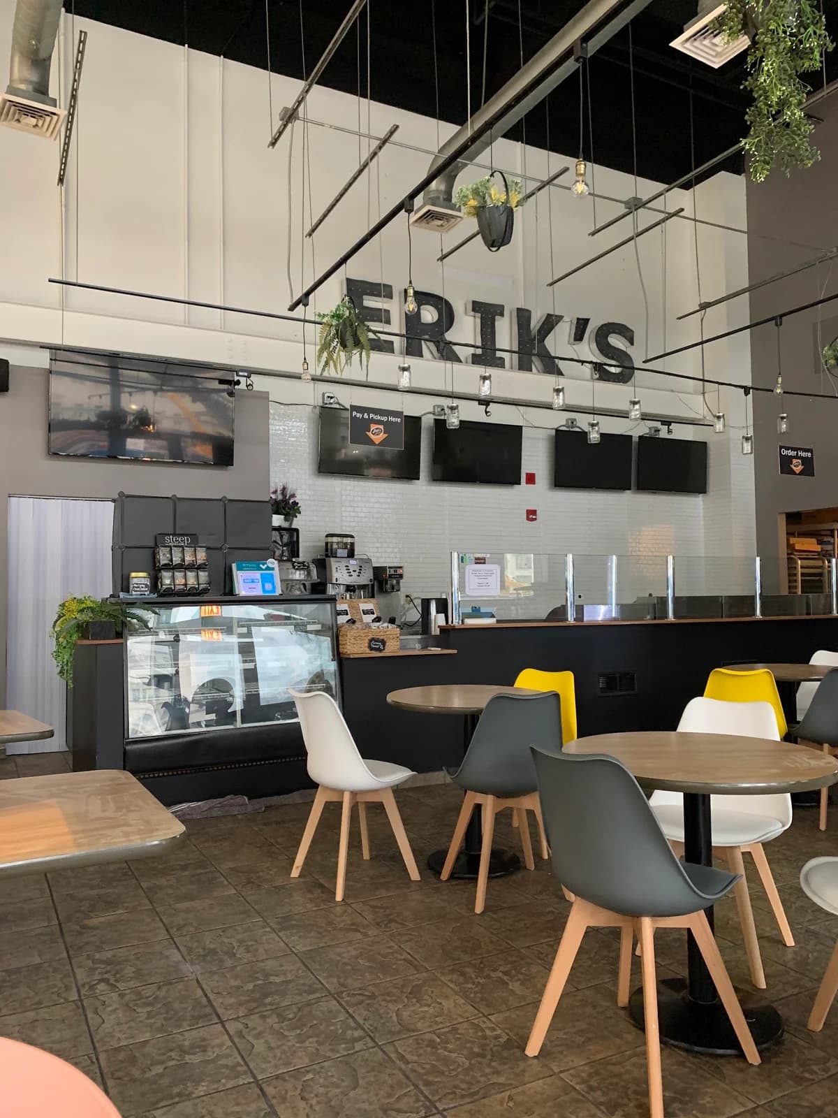 Erik’s Deli photo 1