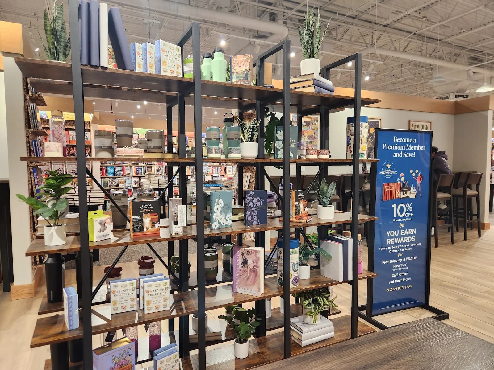 Barnes & Noble photo 2