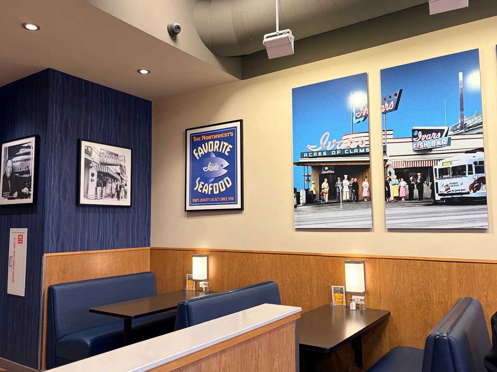 Ivar's Seafood Bar photo 2