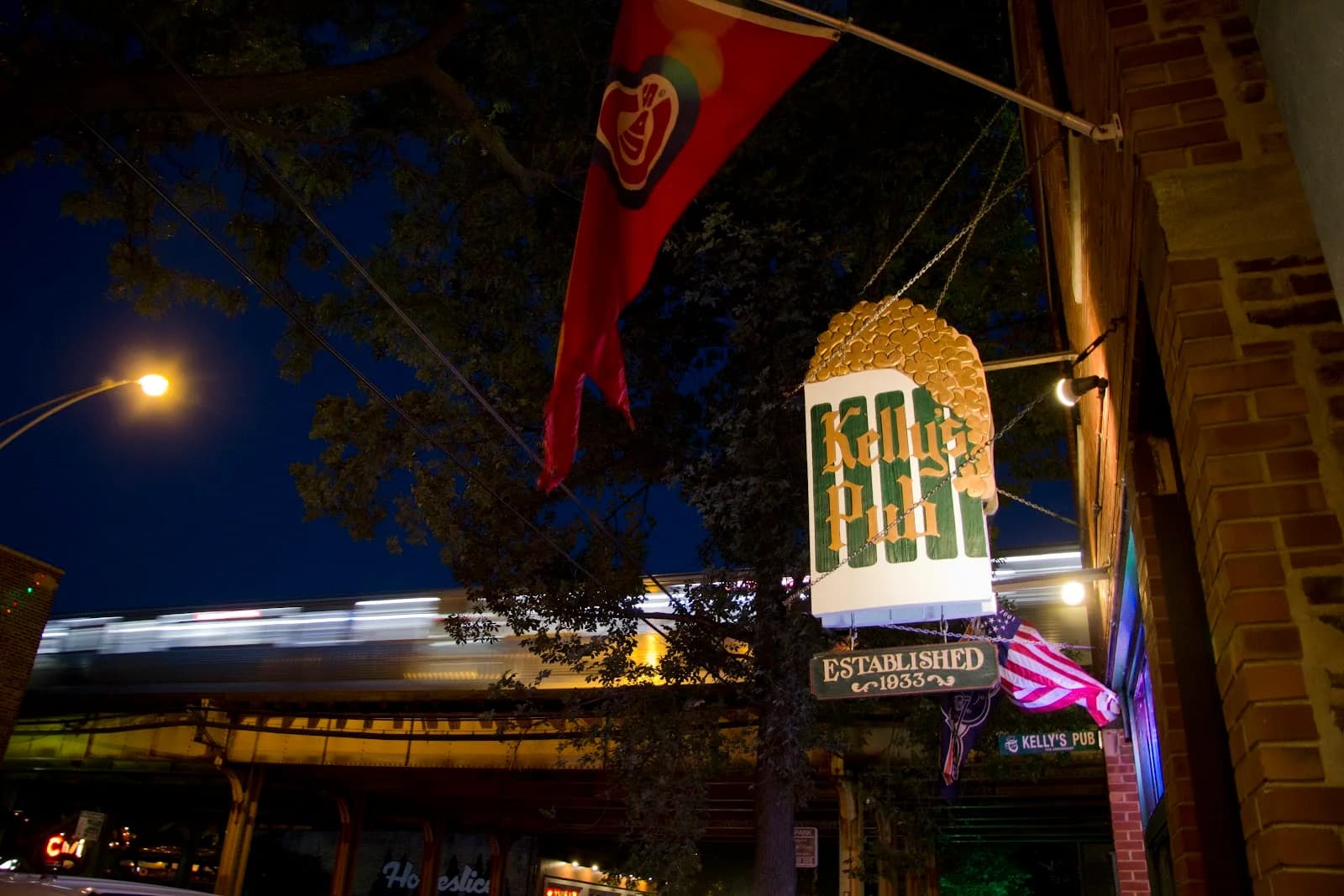 Kelly's Pub photo 2