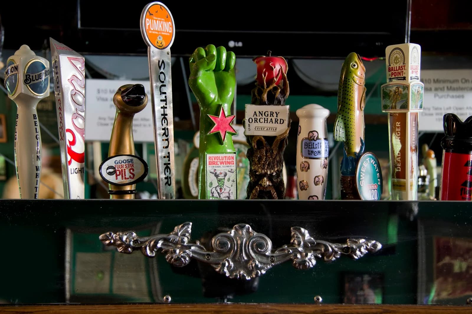 Kelly's Pub photo 1
