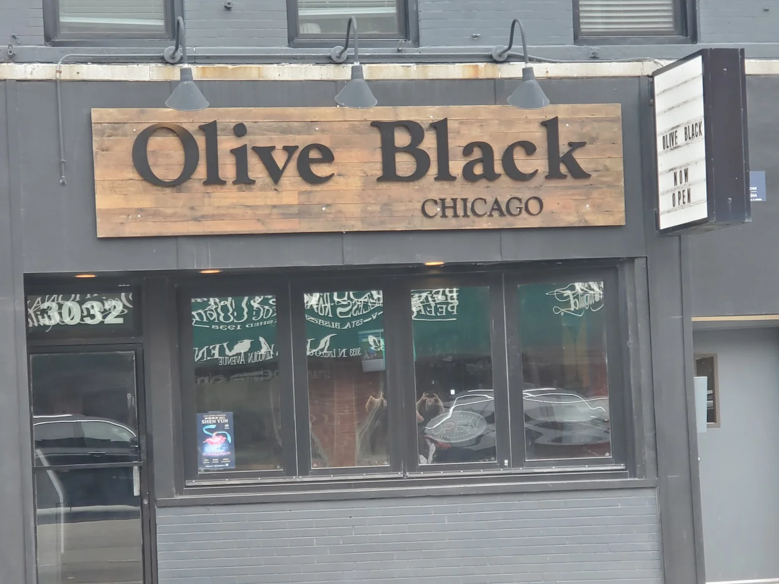 Olive Black photo 5