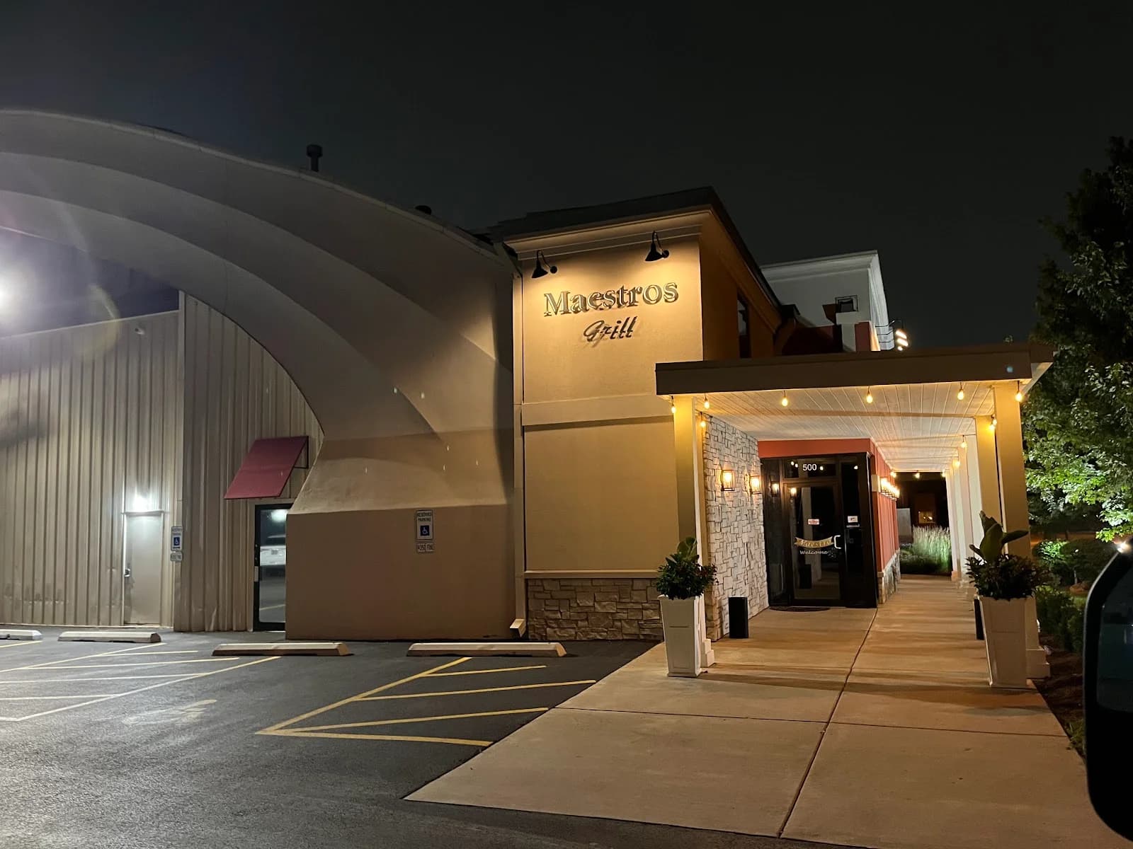 Maestro Seafood & Grill photo 1