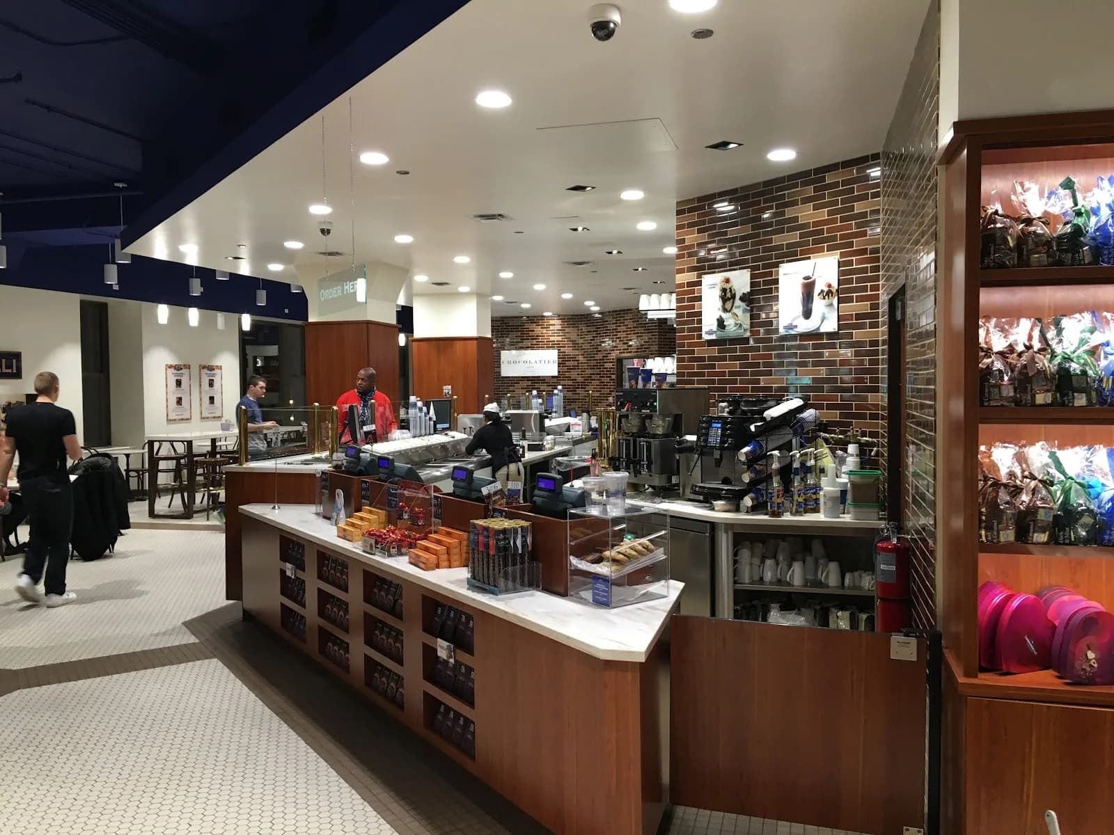 Ghirardelli Ice Cream & Chocolate Shop photo 5