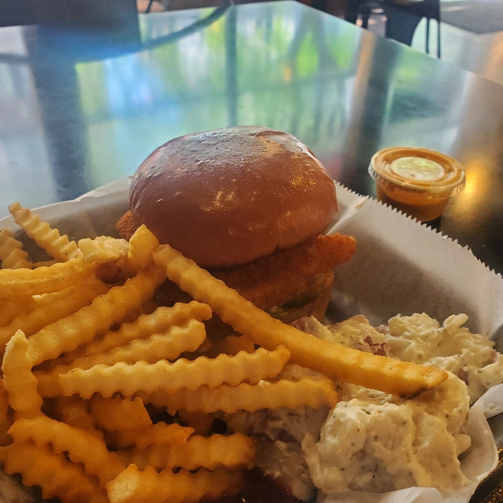 Byrd’s Hot Chicken photo 6