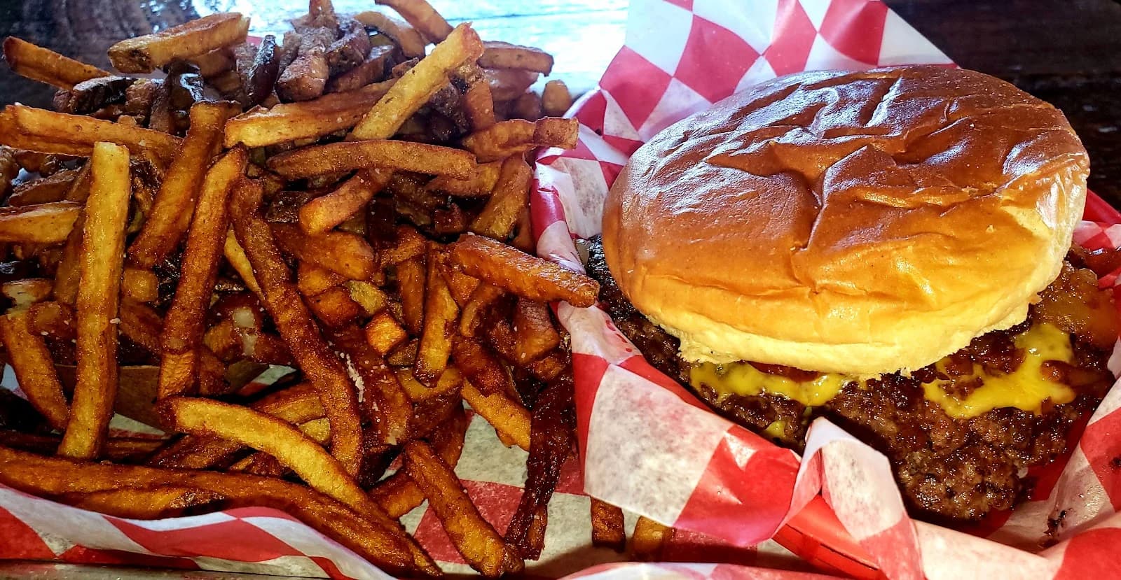 Lucy's Fried Chicken & Smashburgers photo 7