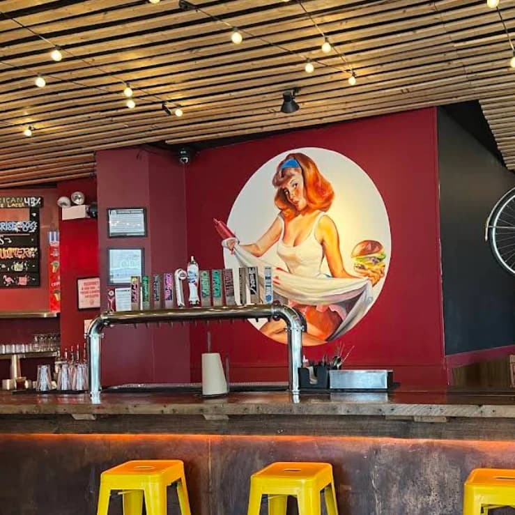 Lucy's Fried Chicken & Smashburgers photo 1