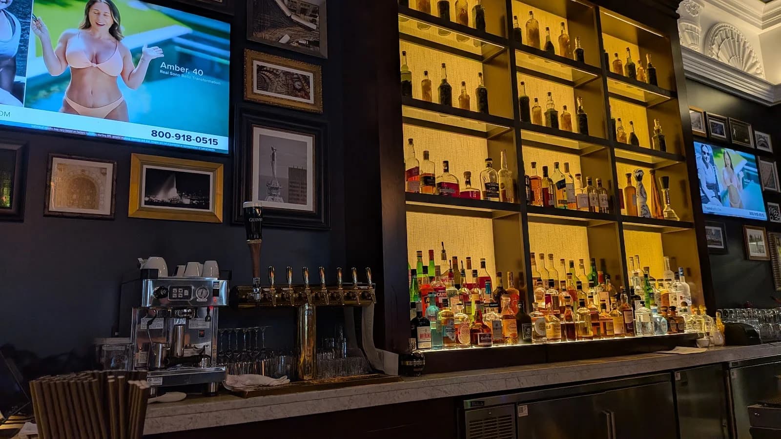 The 101 Bar, Grill & Rooftop photo 4