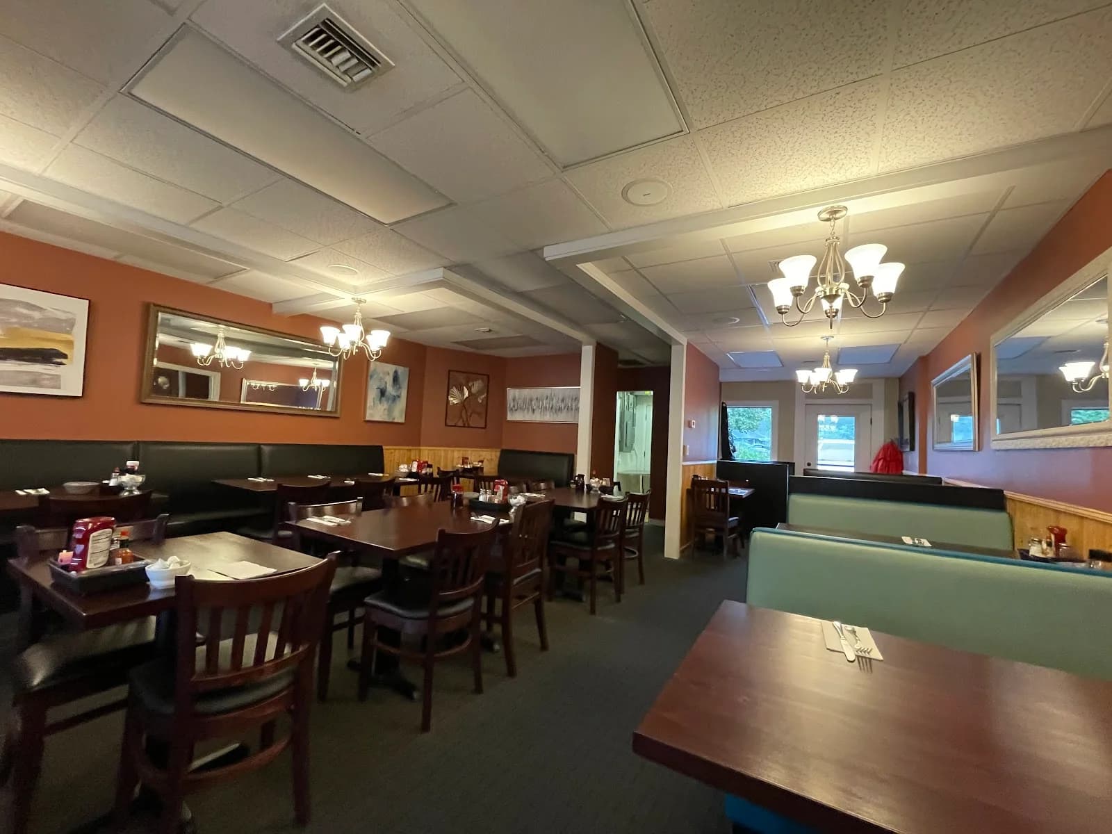 The Great American Diner & Bar photo 1