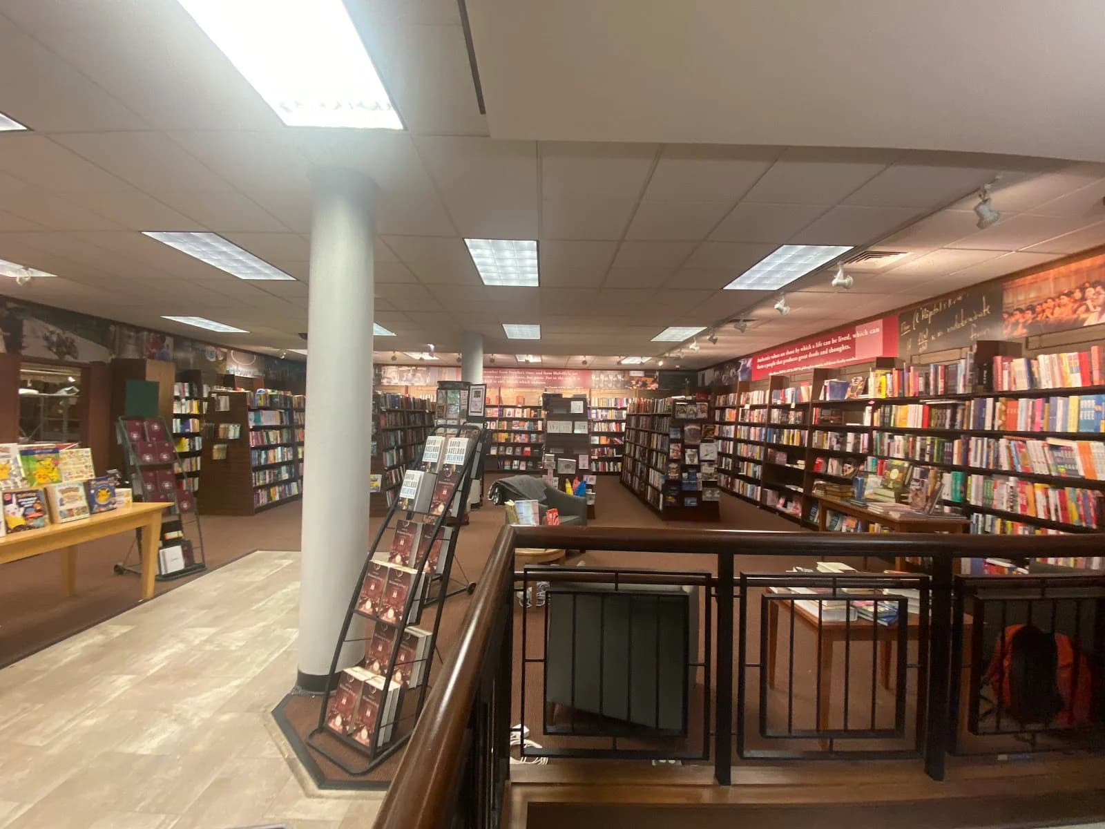 The University of Chicago Bookstore & Cafe photo 6