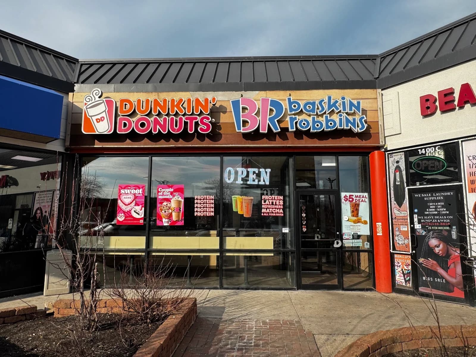 Dunkin' Baskin Robbins photo 5