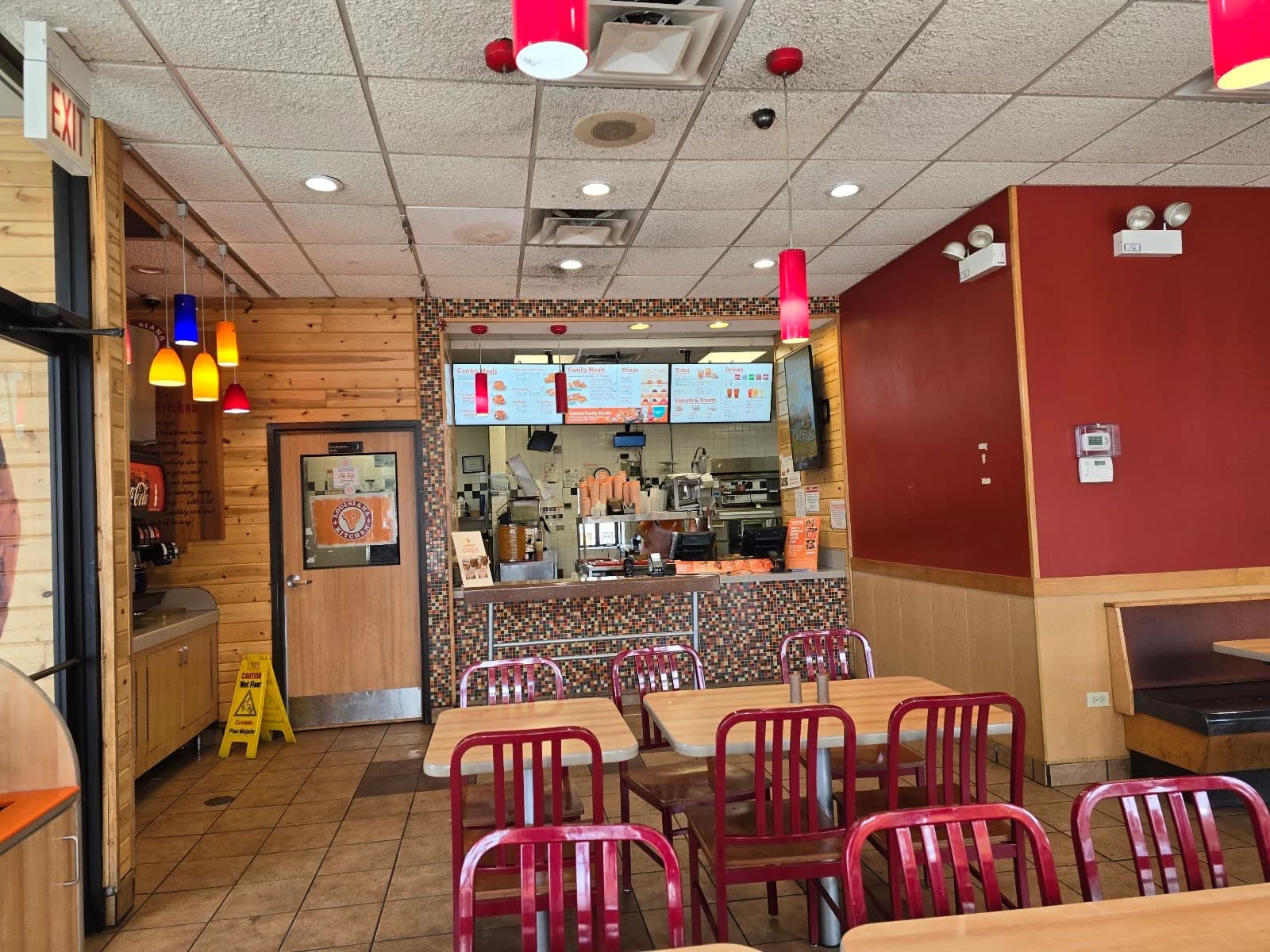 Popeyes Louisiana Kitchen photo 2