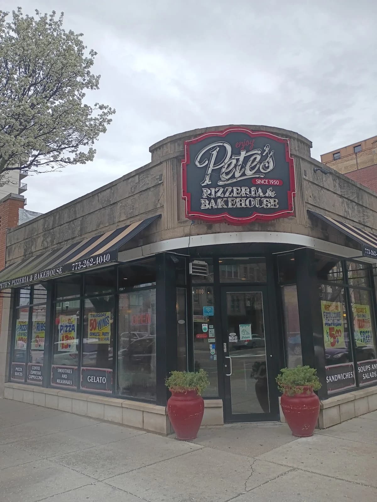 Petes Pizza and Bakehouse photo 3