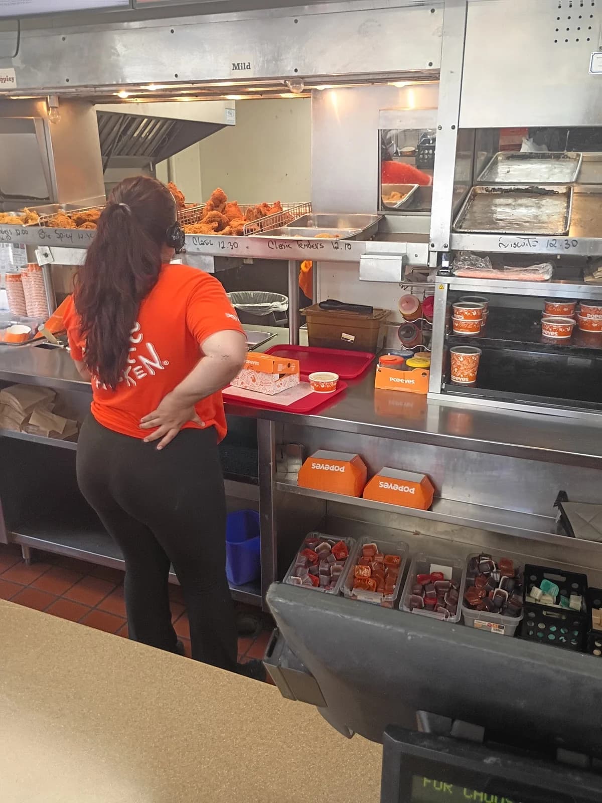 Popeyes Louisiana Kitchen photo 2