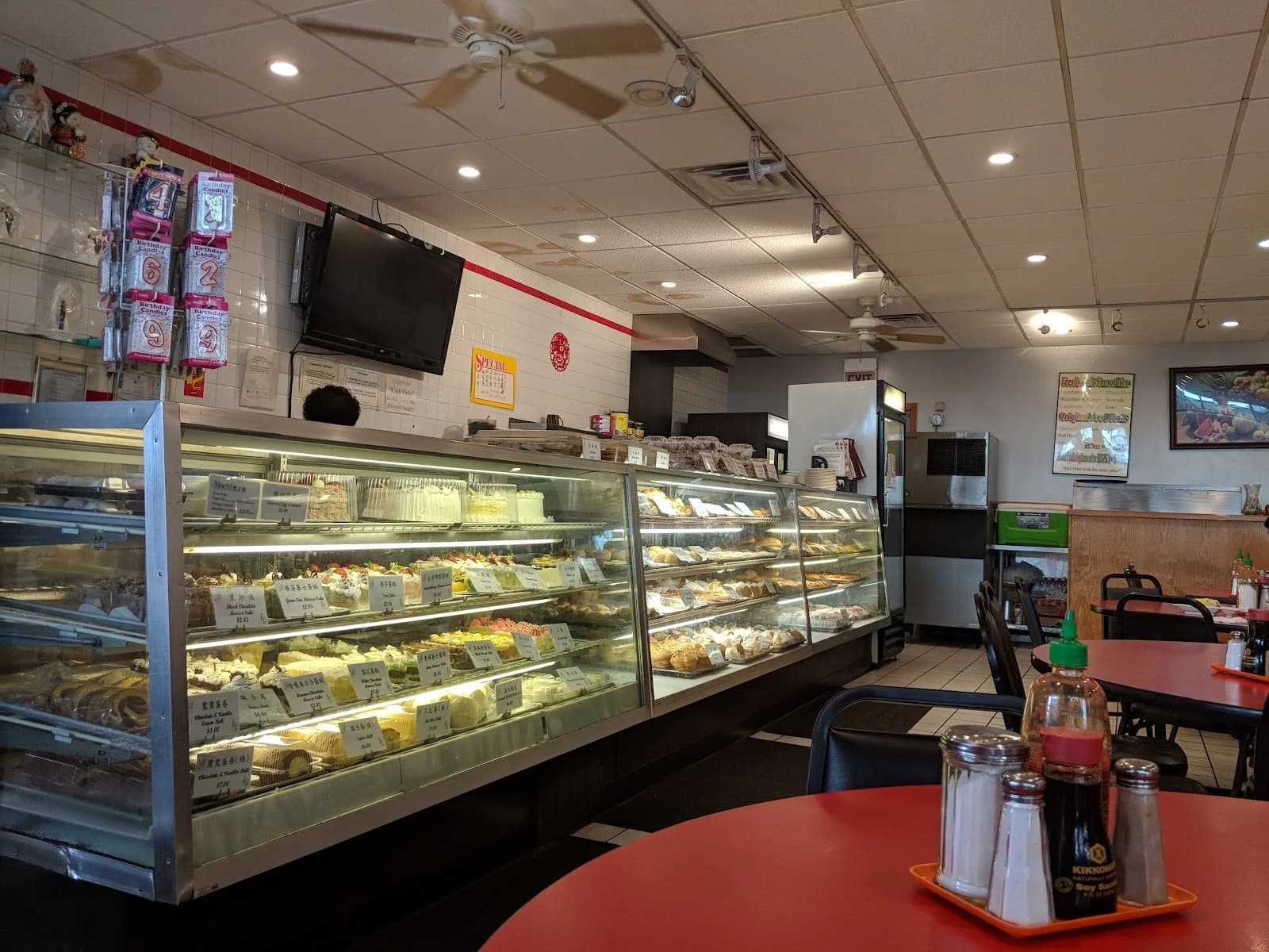 Saint Anna Bakery & Cafe photo 1