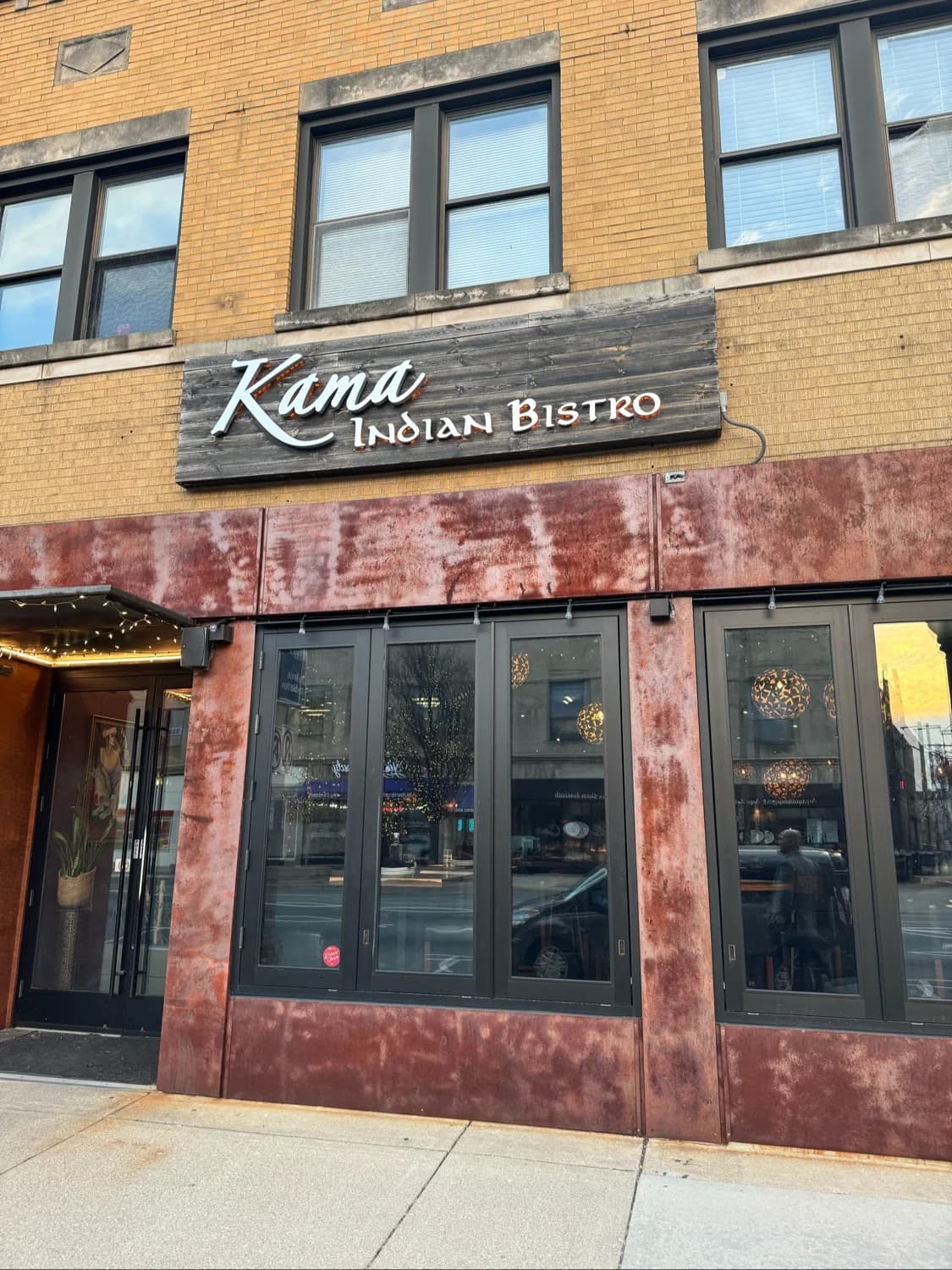 Kama Bistro photo 2