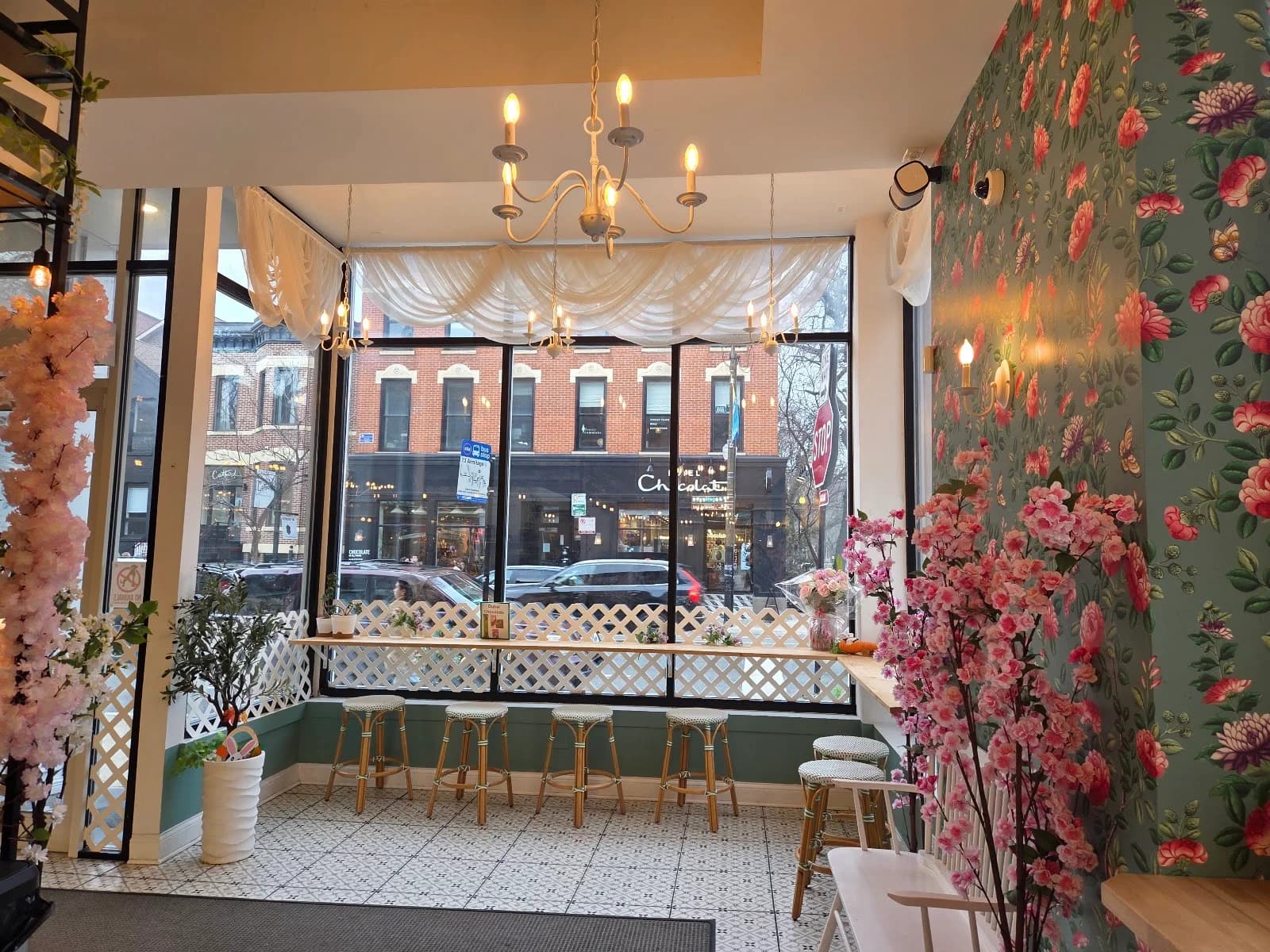 Maison Parisienne - French Café Armitage Ave photo 1