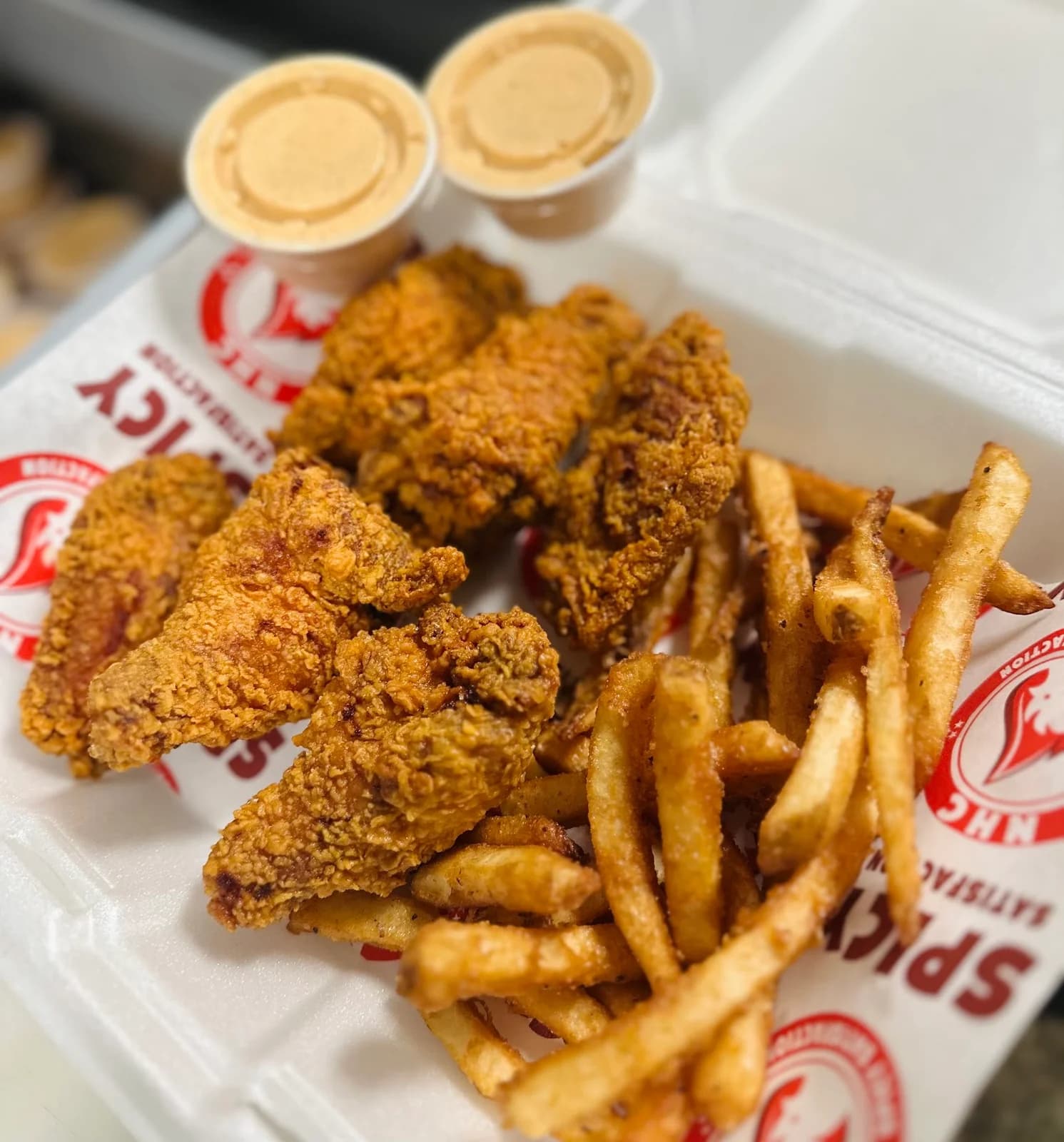 Nashville Hot Chicken - Chicago photo 8