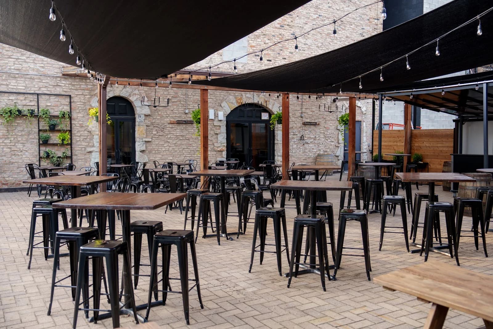 Pilot Project Brewing - Wrigleyville photo 2
