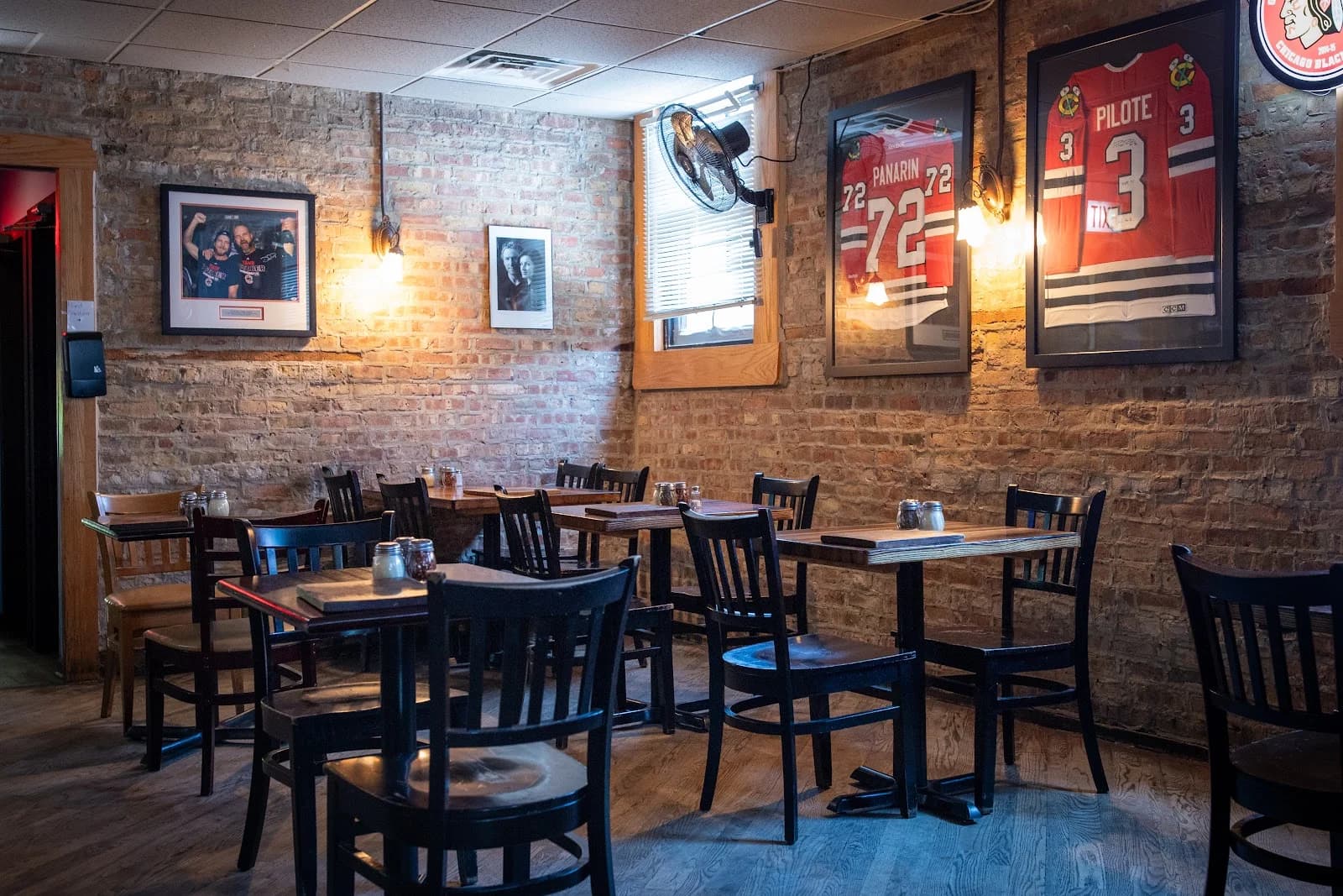 Pequod's Pizza photo 1