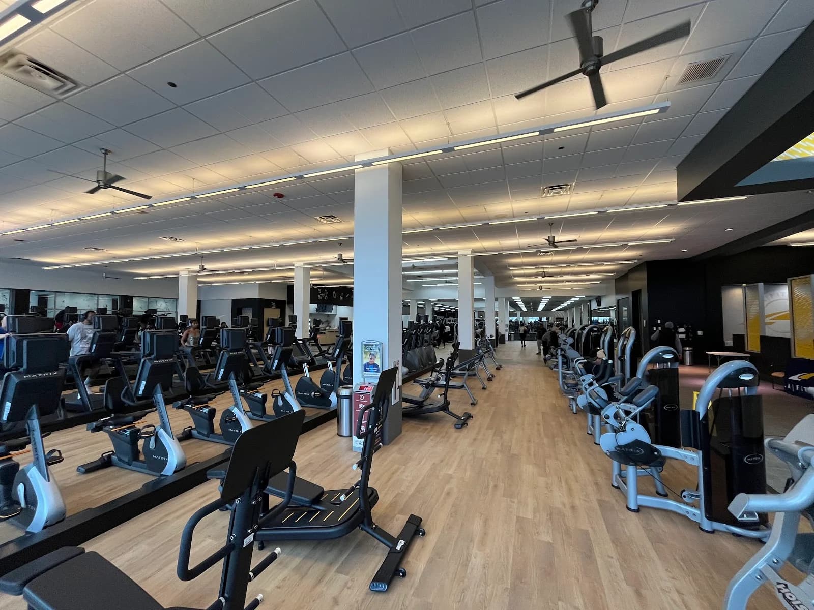 LA Fitness photo 4