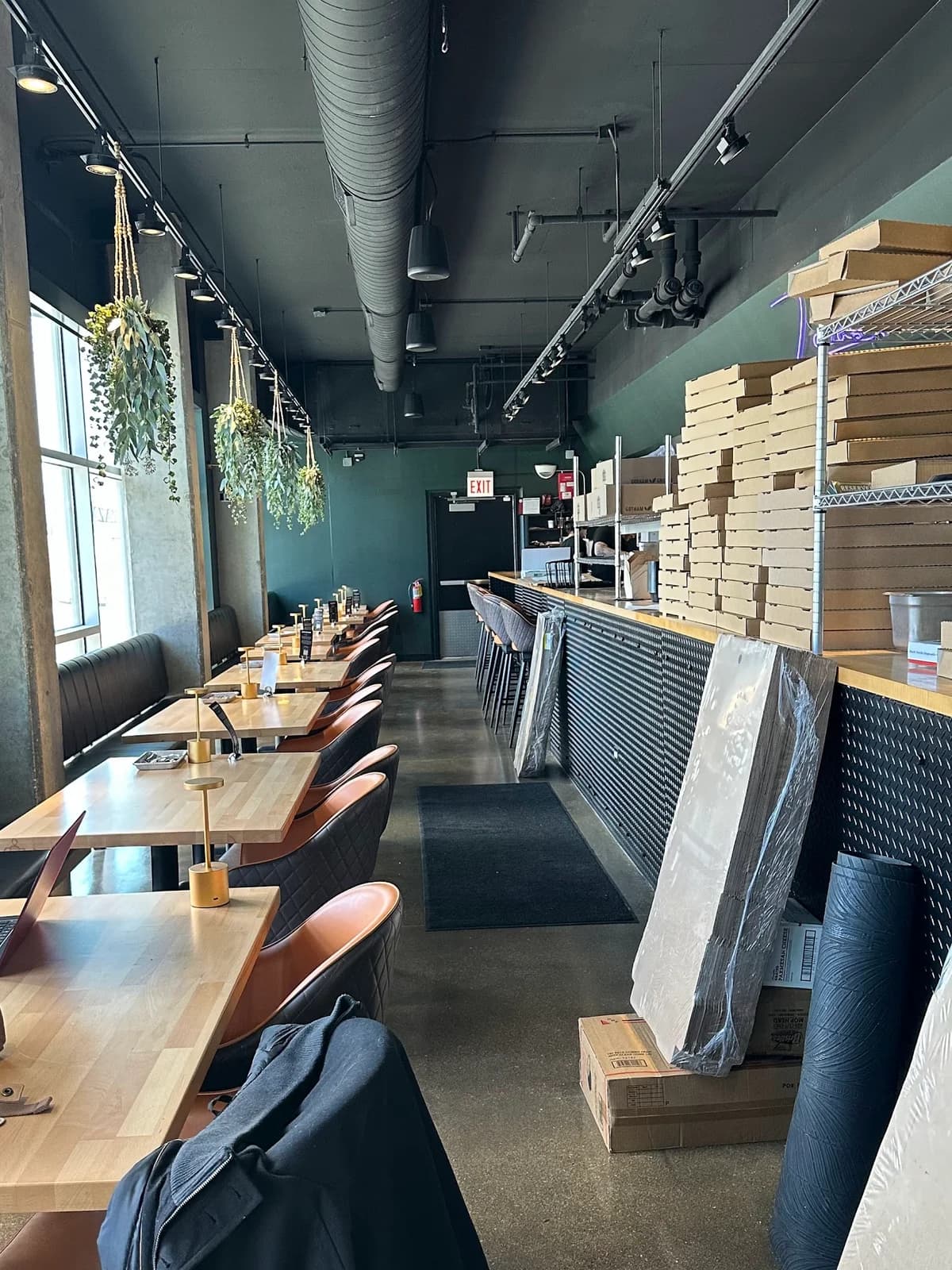 Zazas Pizzeria - Lincoln Park photo 3