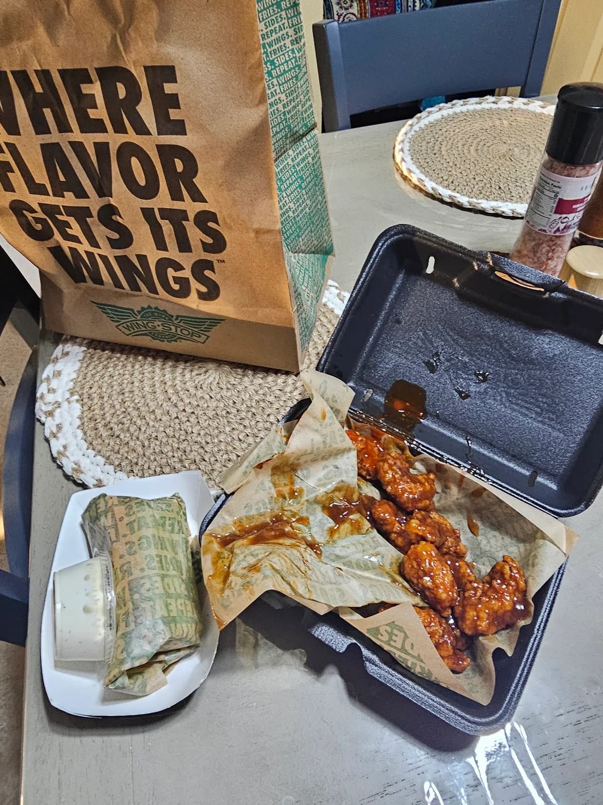 Wingstop photo 7