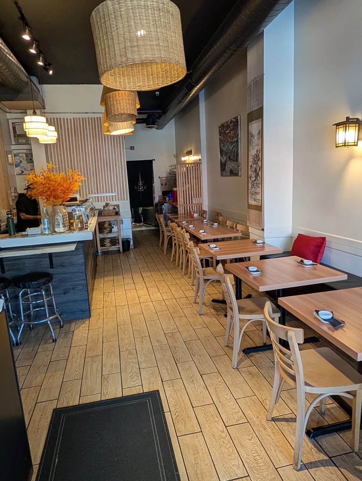 Yama Sushi Bar photo 2