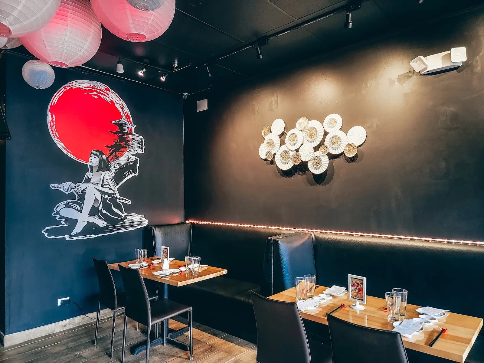 AMORE Sushi House photo 1