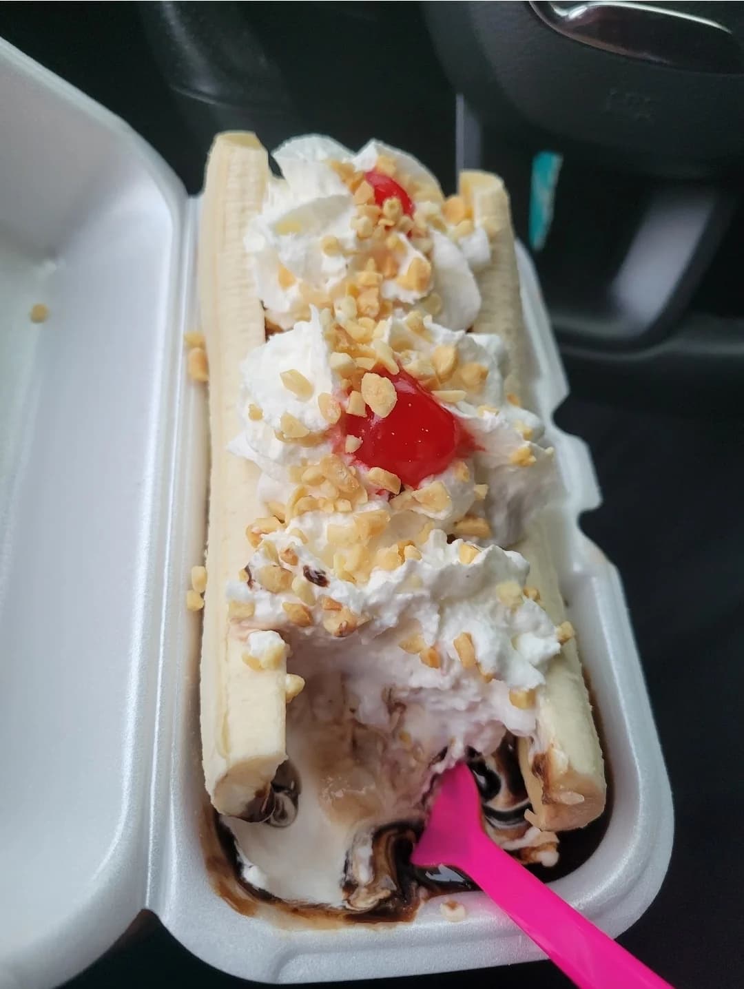 Hole In the Wall Custard & Yogurt Shoppe photo 9