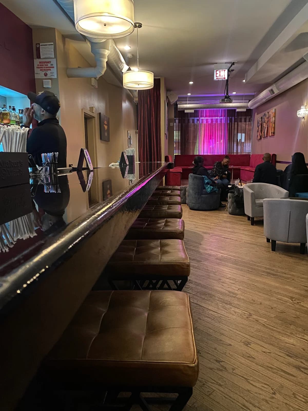 M Lounge photo 4