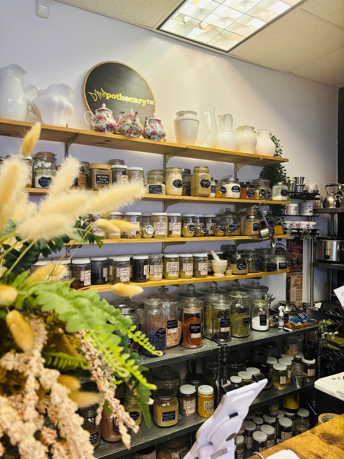 DMApothecary & Tea Shop photo 3