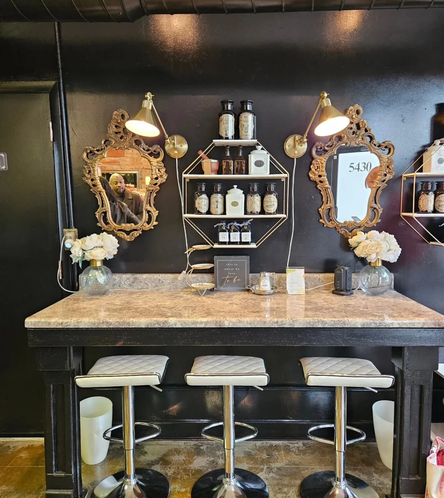 DMApothecary & Tea Shop photo 5
