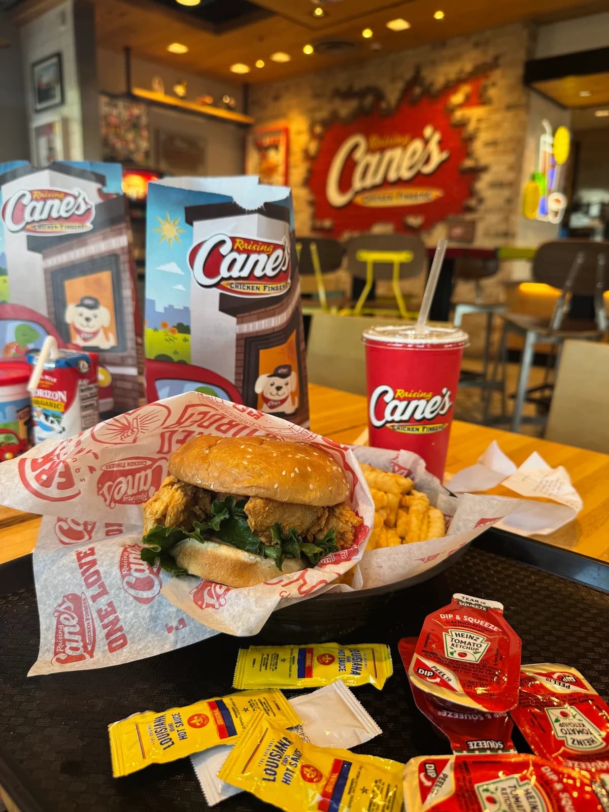Raising Cane's Chicken Fingers photo 7