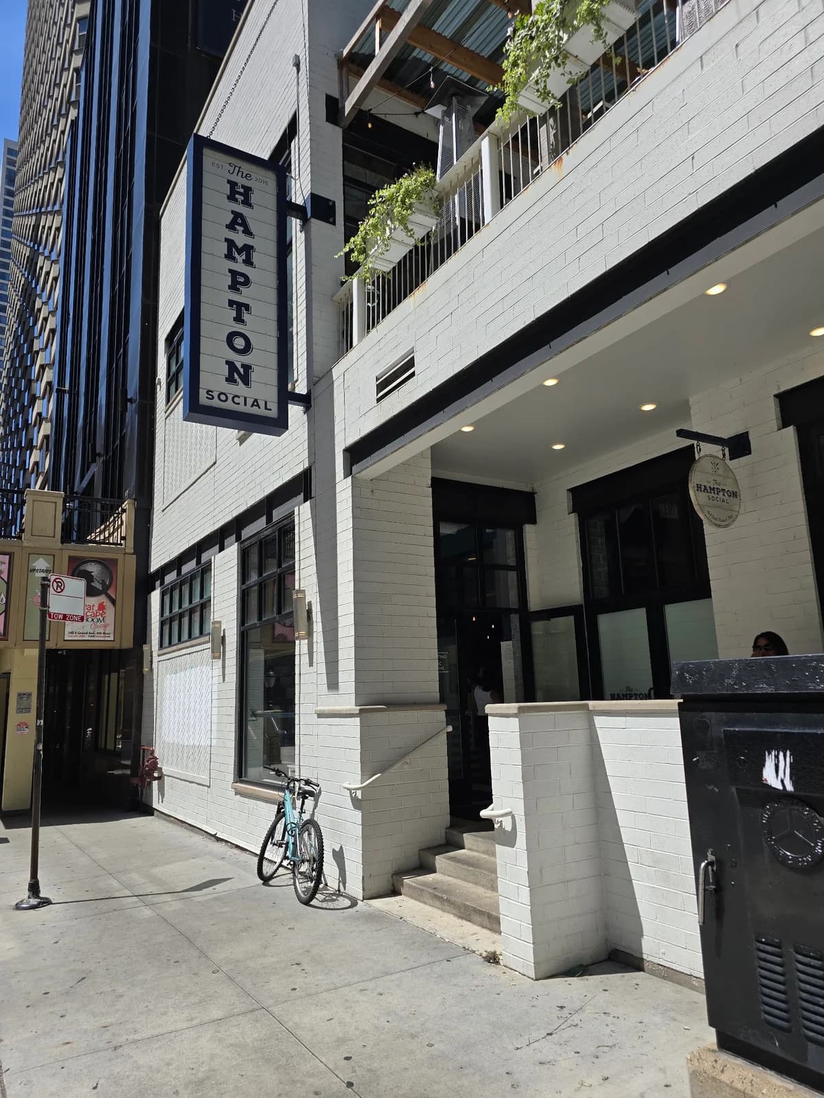 The Hampton Social - Streeterville photo 6