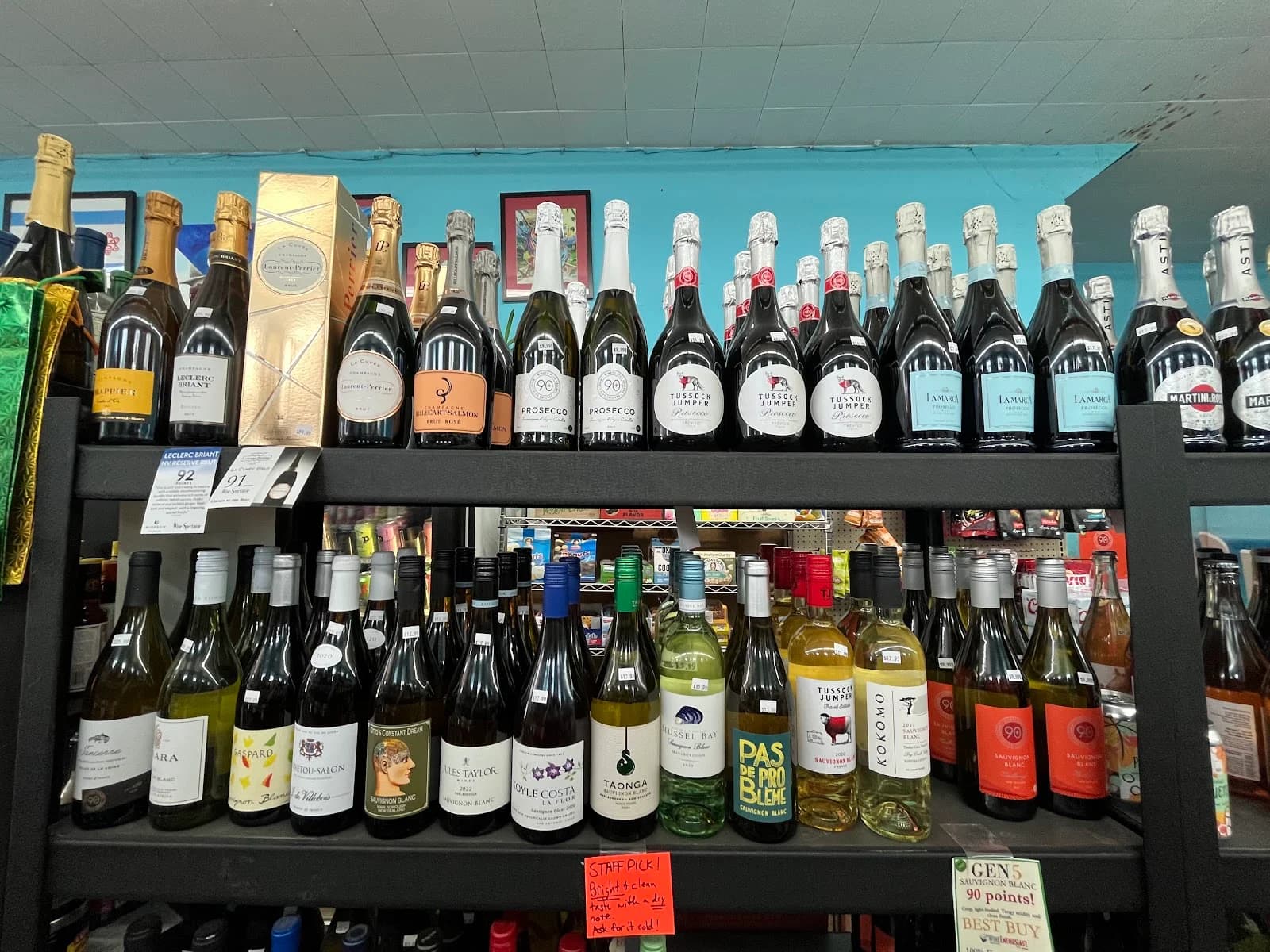 Puerto Rico Food & Liquors photo 6