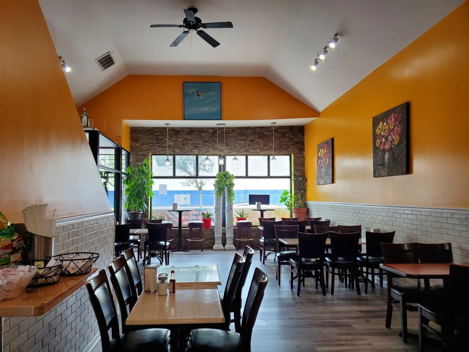 Cafeteria Yesenia photo 1