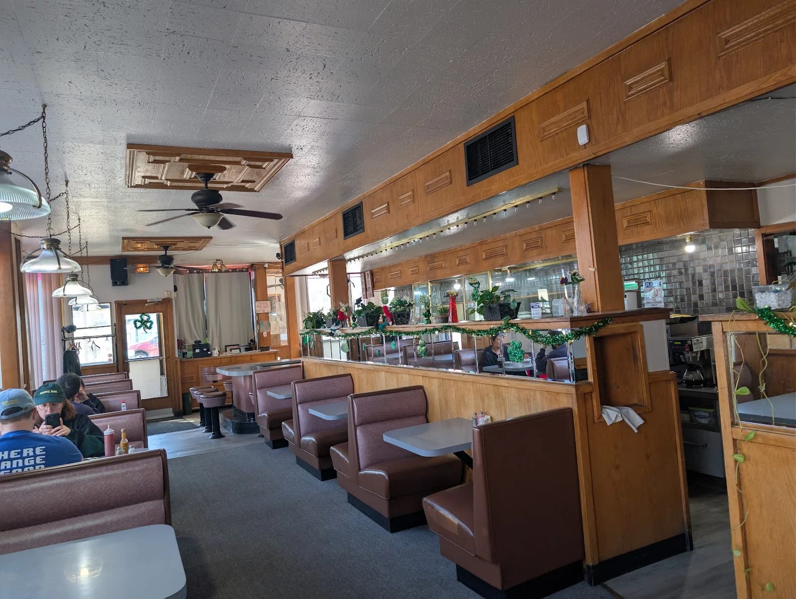 Fullerton Restaurant photo 2