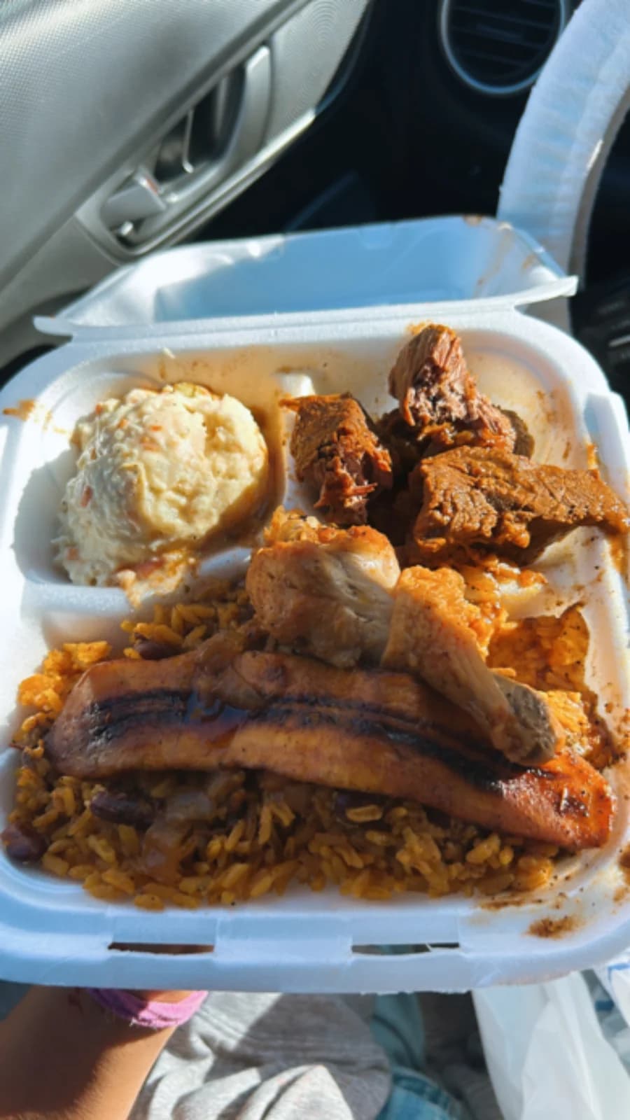 Redz Belizean Restaurant photo 6