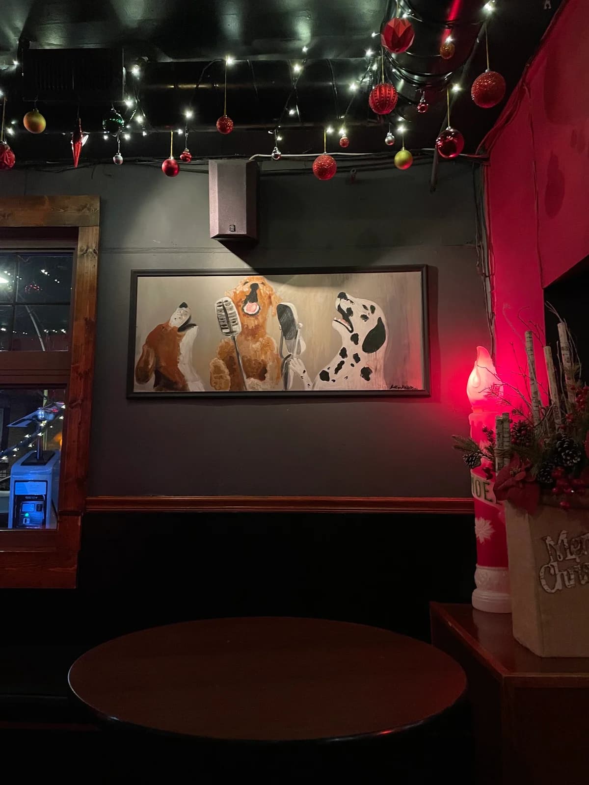 Louie's Pub photo 8