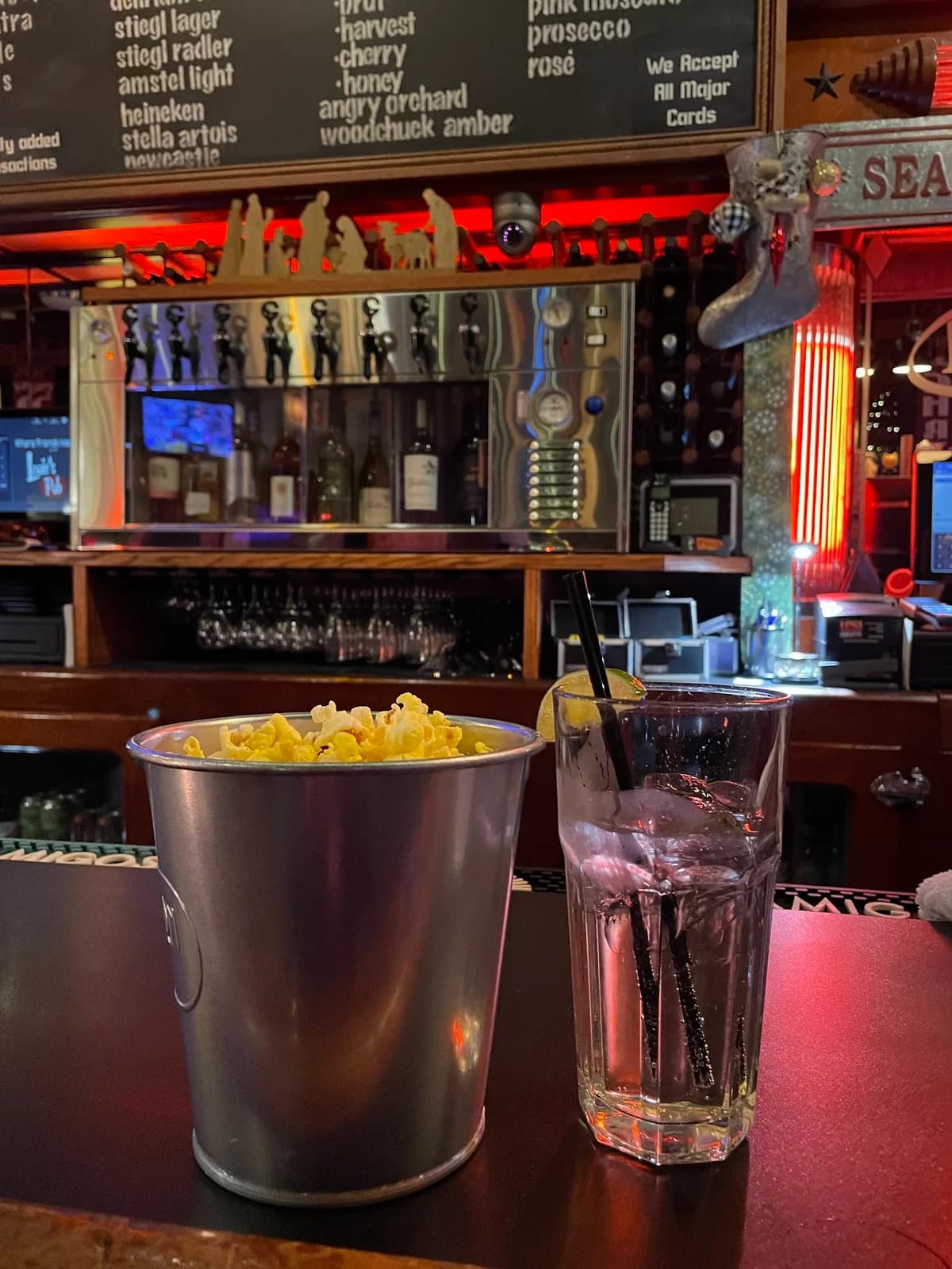 Louie's Pub photo 9